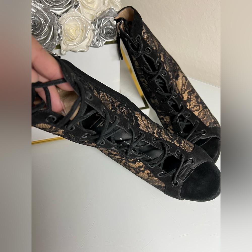 Giuseppe Zanotti Black Lace Peep-Toe Stiletto Sandals - Picture 16 of 16
